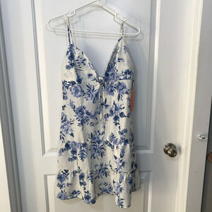 Haute Monde White/Blue Floral Sundress Size Large NWT